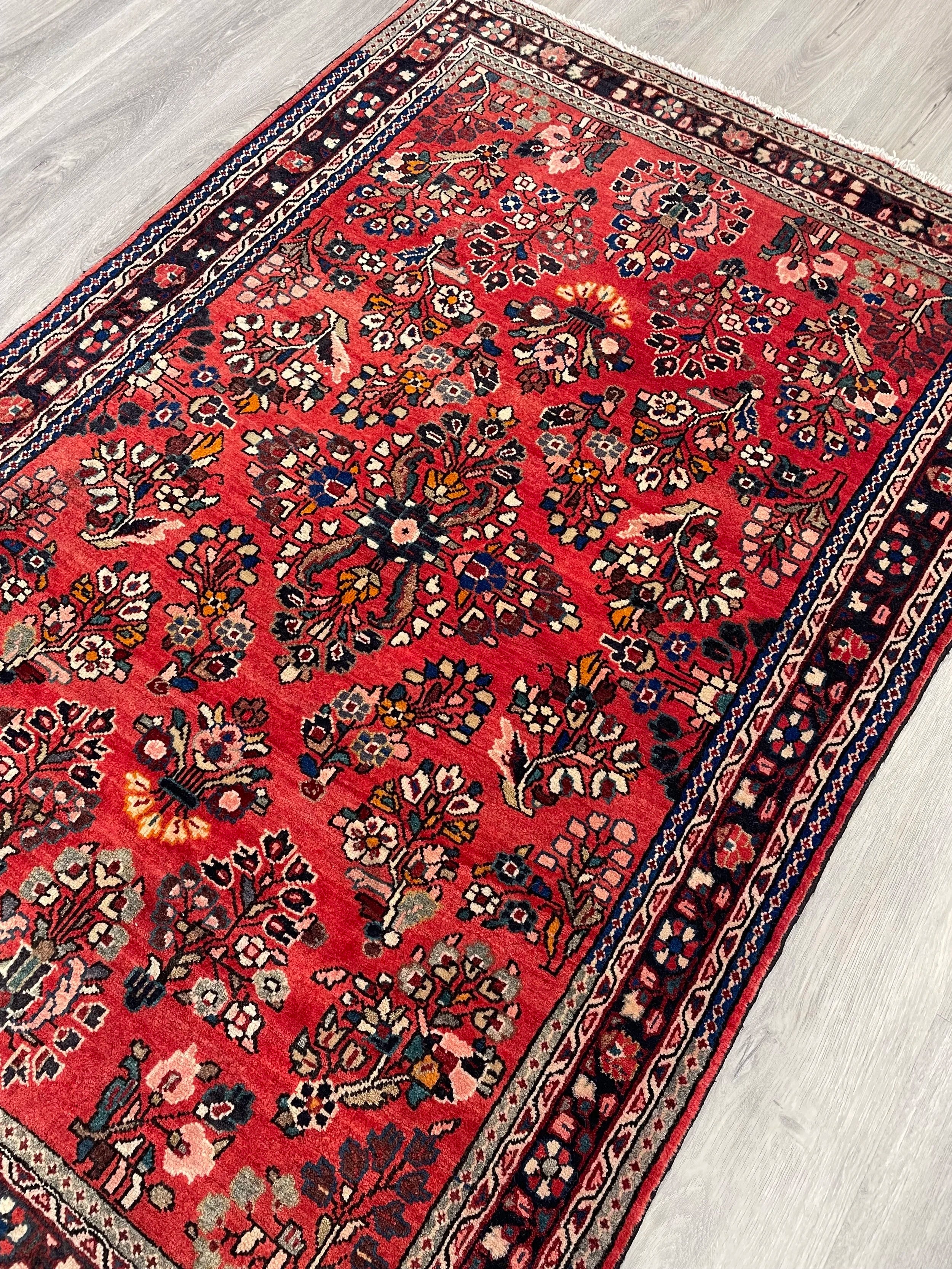 Sarough Wool Rug (3'5" x 5'1")