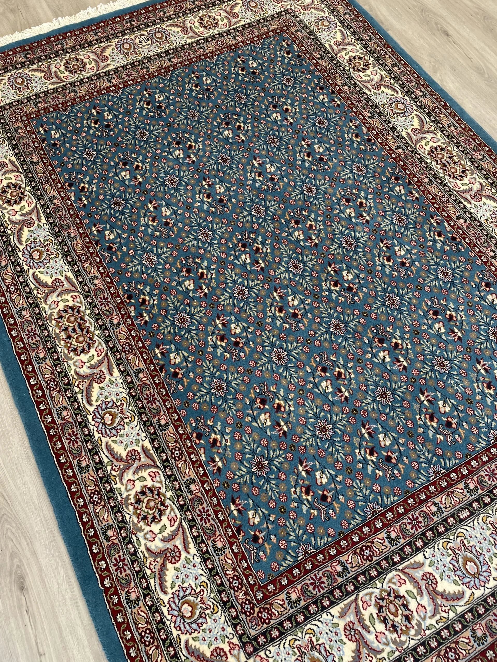 Moud Wool & Silk Rug (5'0" x 7'1")