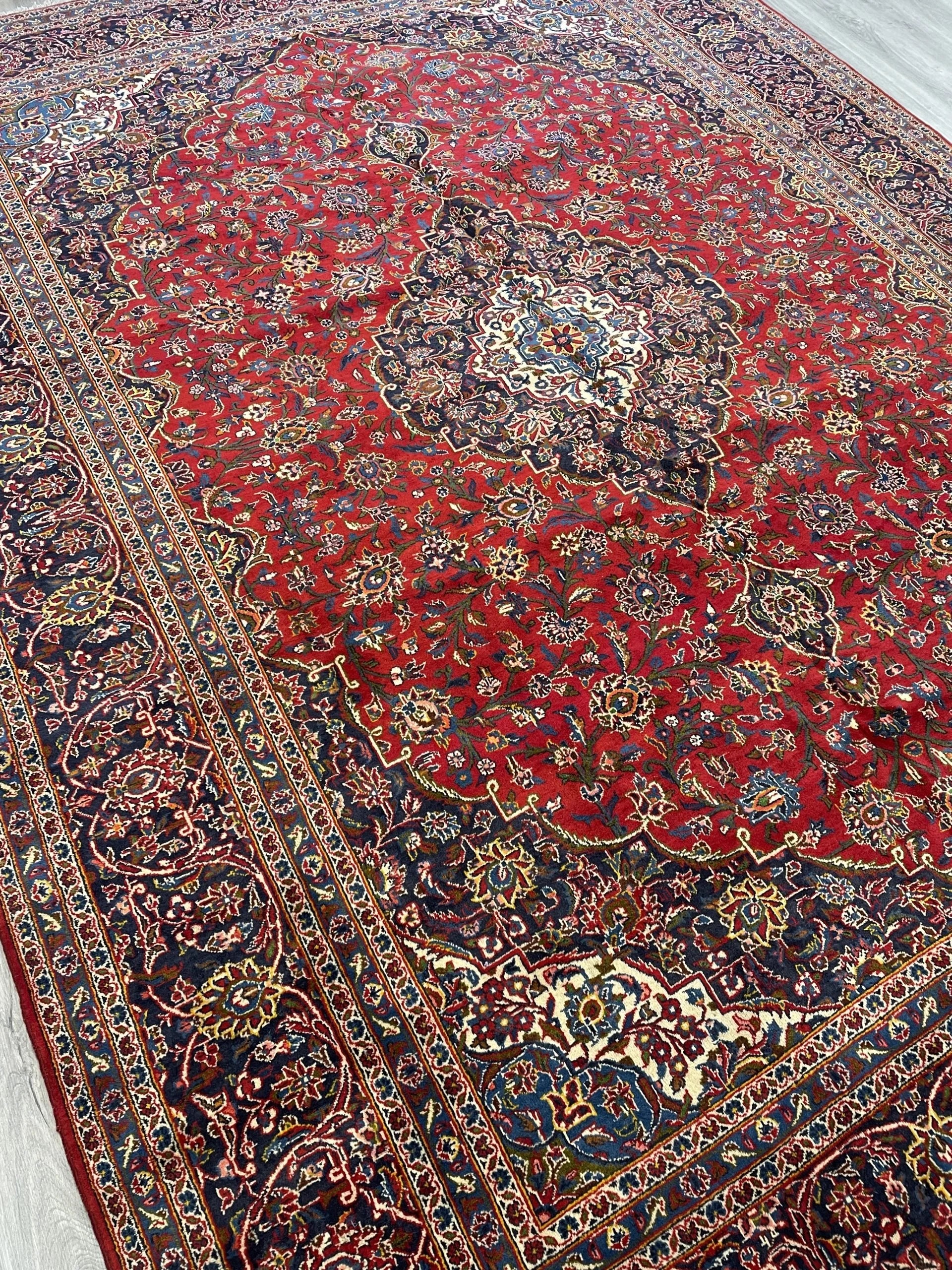 Kashan Wool Rug (9'7" x 12'9")