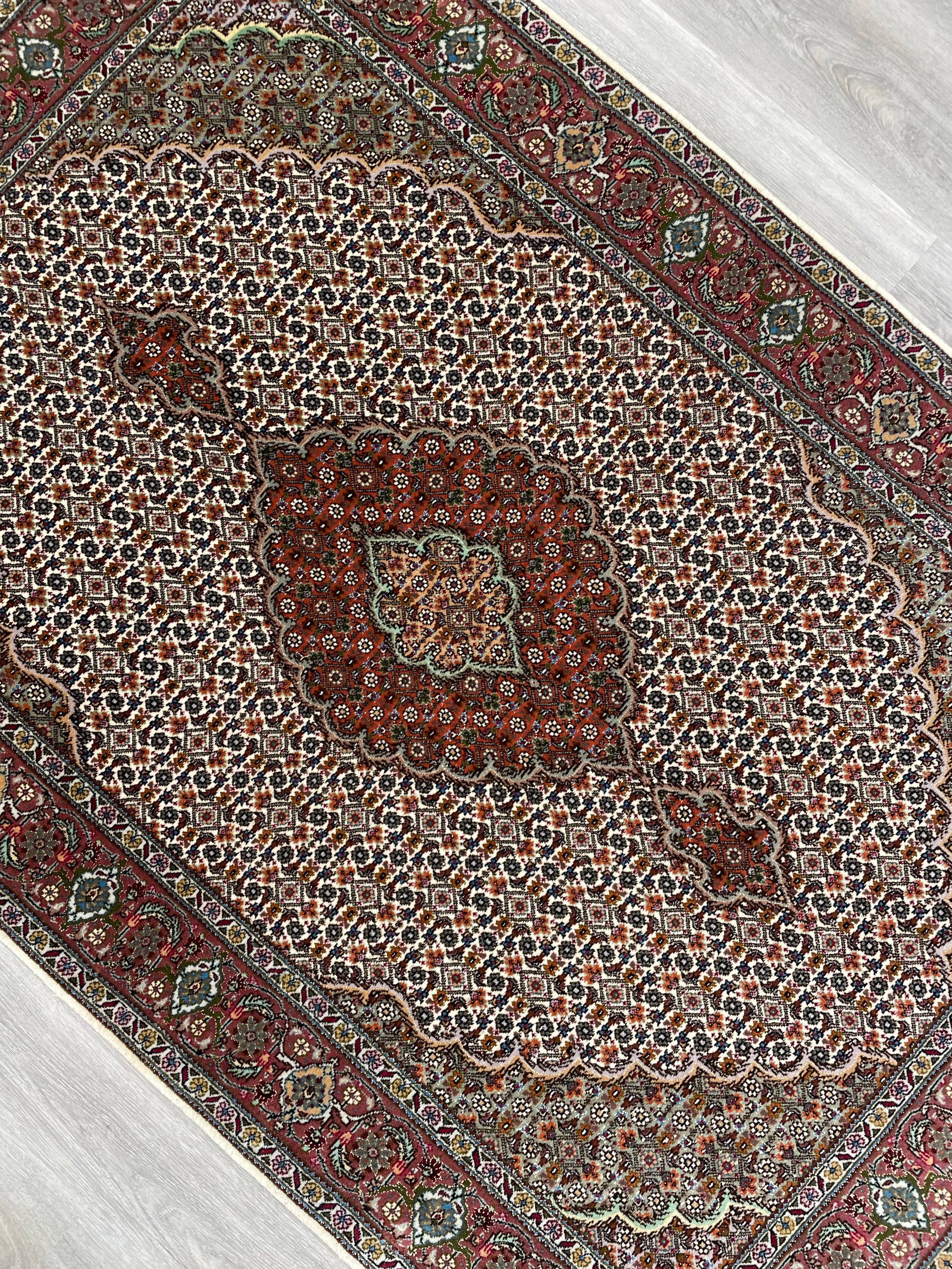 Tabriz Mahi Wool & Silk Rug (3'5" x 5'2")