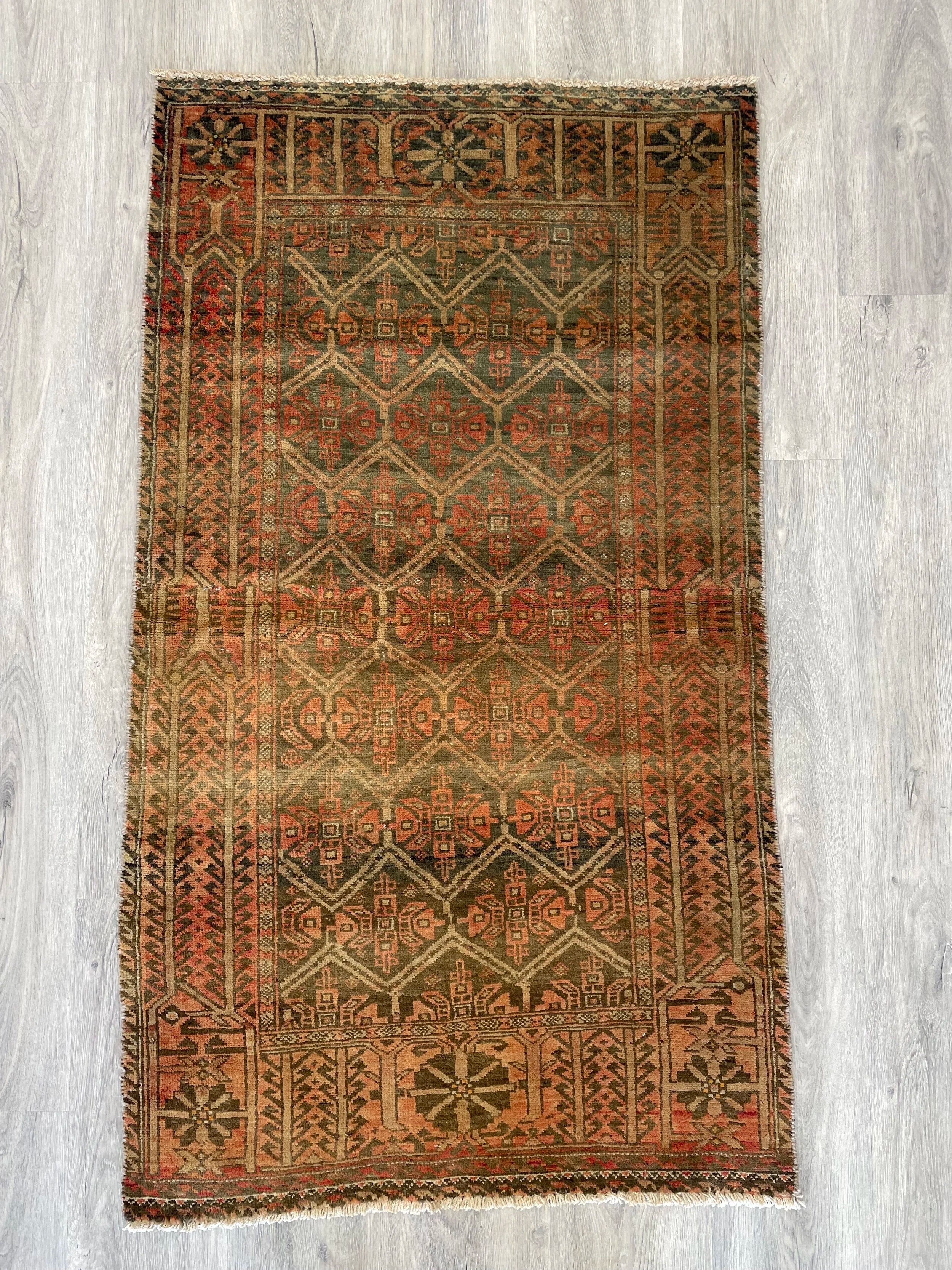 Baluchi Vintage Wool Rug (2'5" x 4'3")
