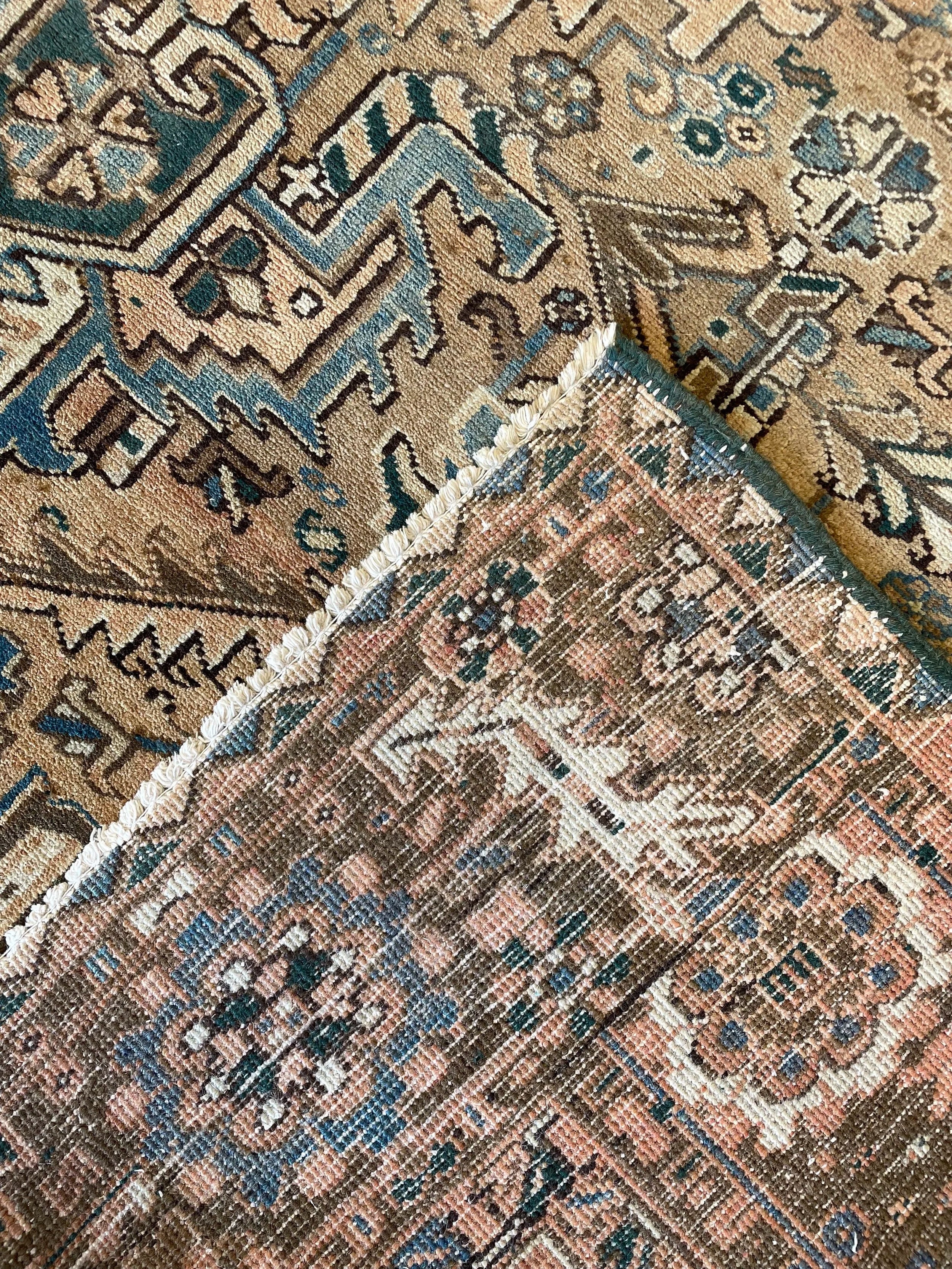 Heriz Vintage Wool Rug (8'0" x 11'10")