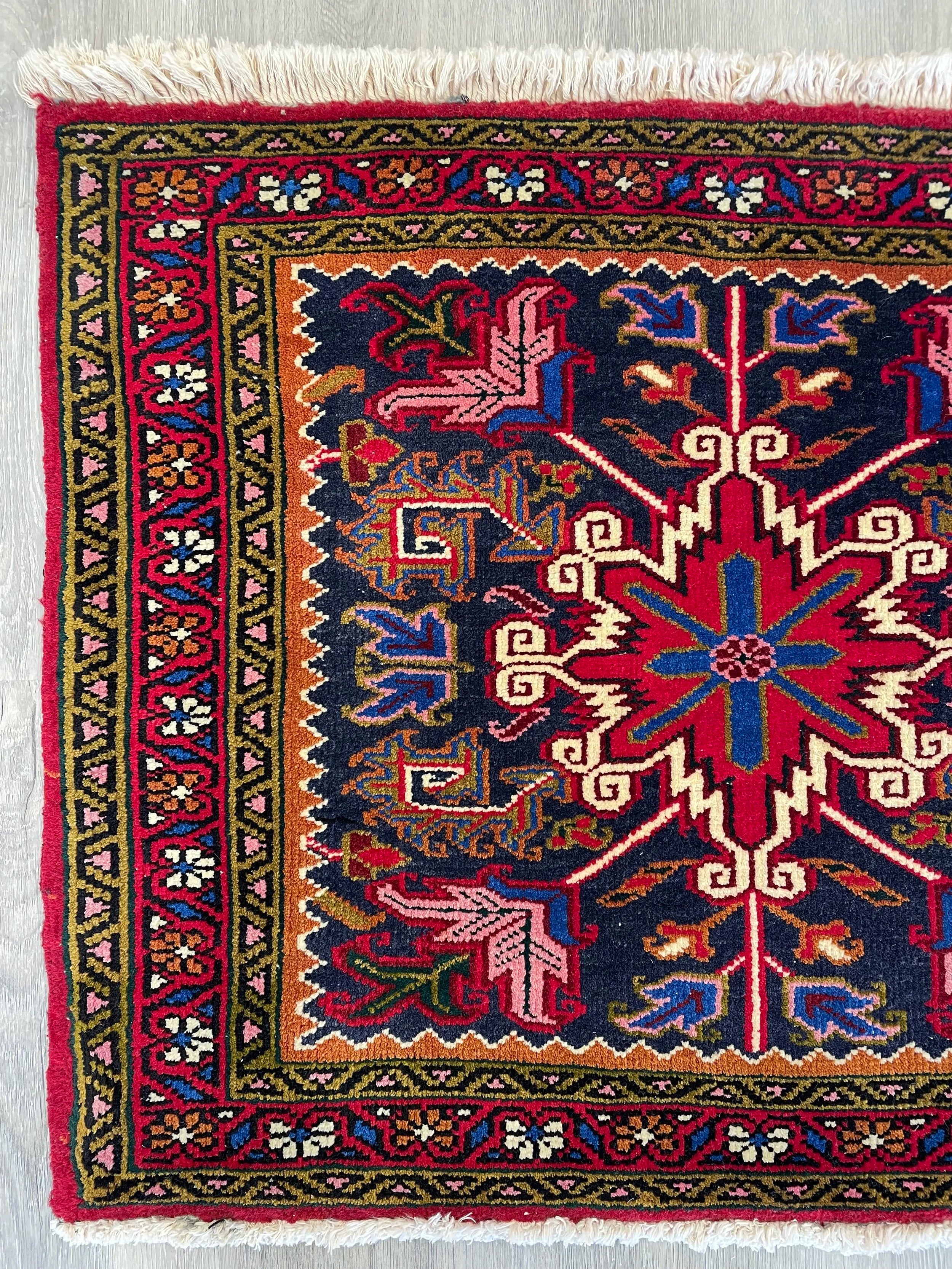 Heriz Mini Wool Rug (2'0" x 2'6")