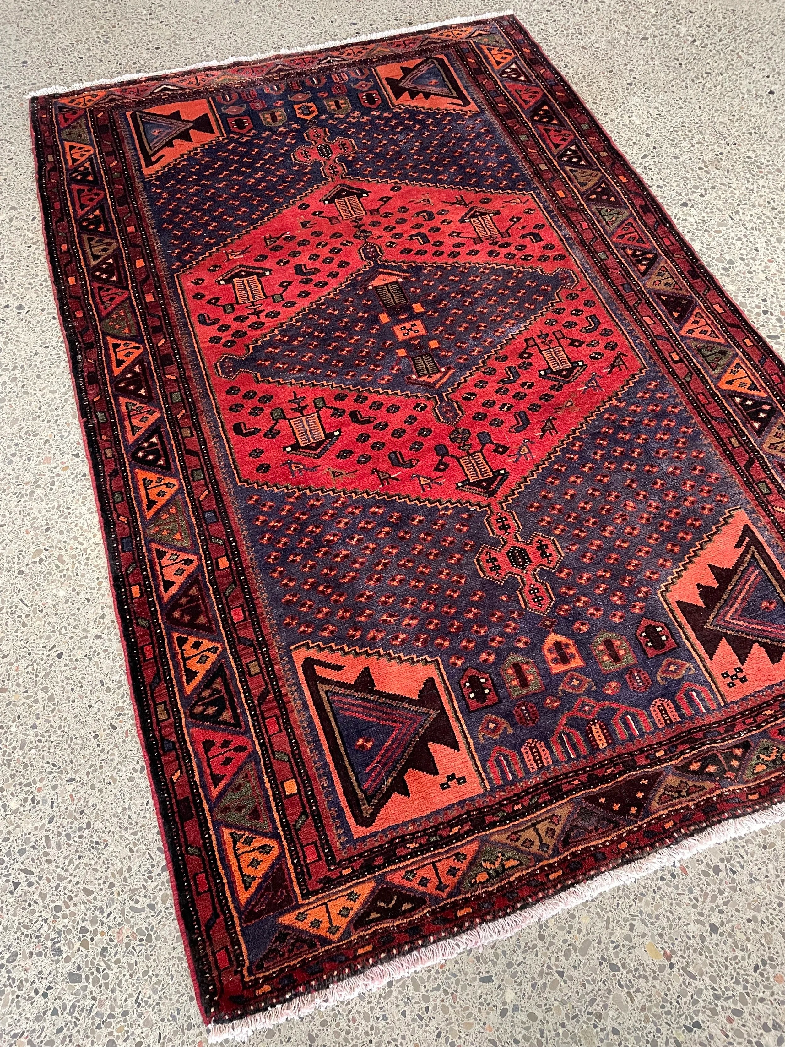 Zanjan Wool Rug (4'8" x 7'5")