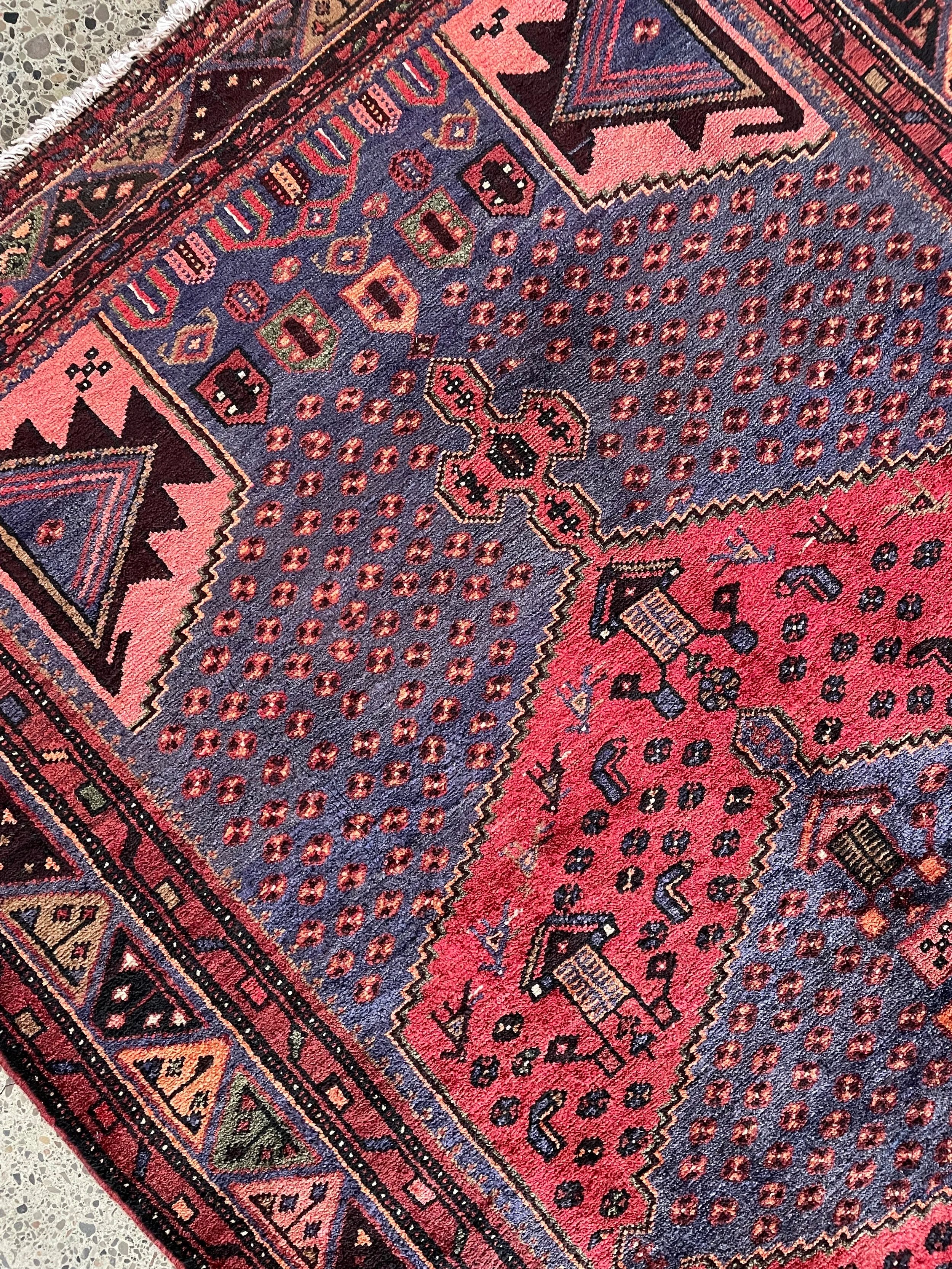 Zanjan Wool Rug (4'8" x 7'5")