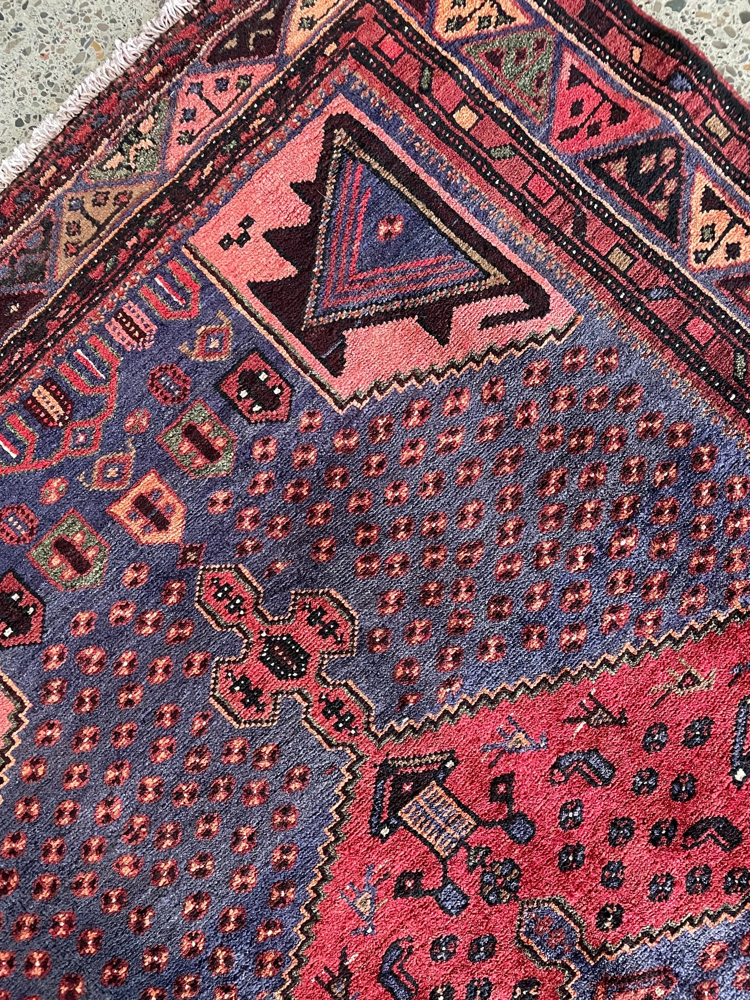 Zanjan Wool Rug (4'8" x 7'5")