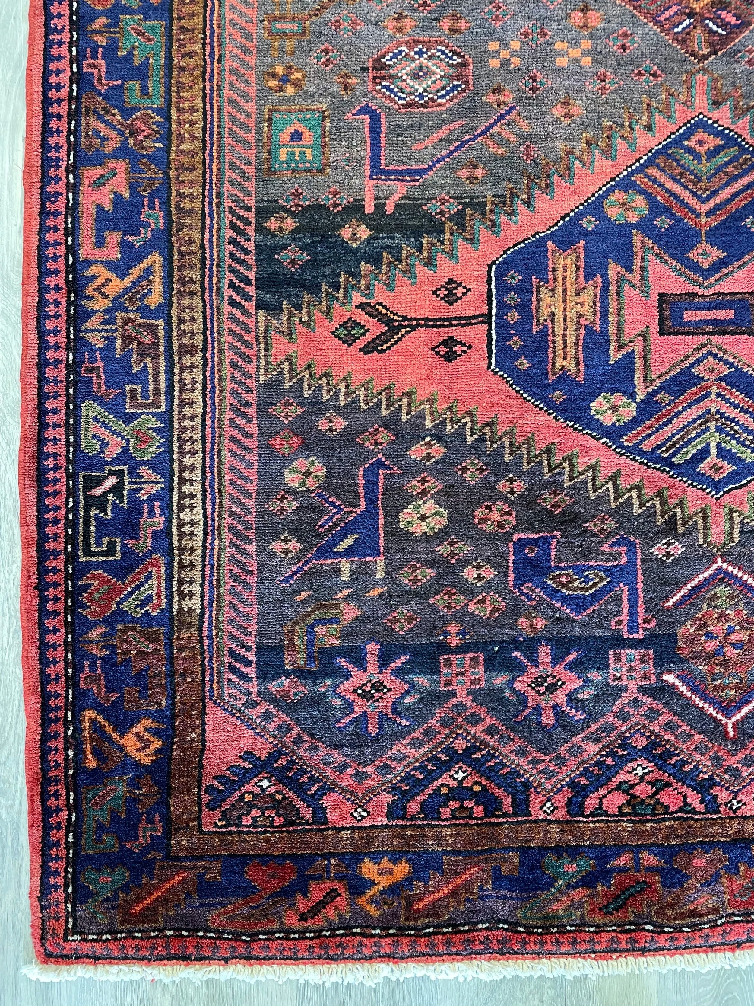 Zanjan Wool Rug (4'5" x 7'0")