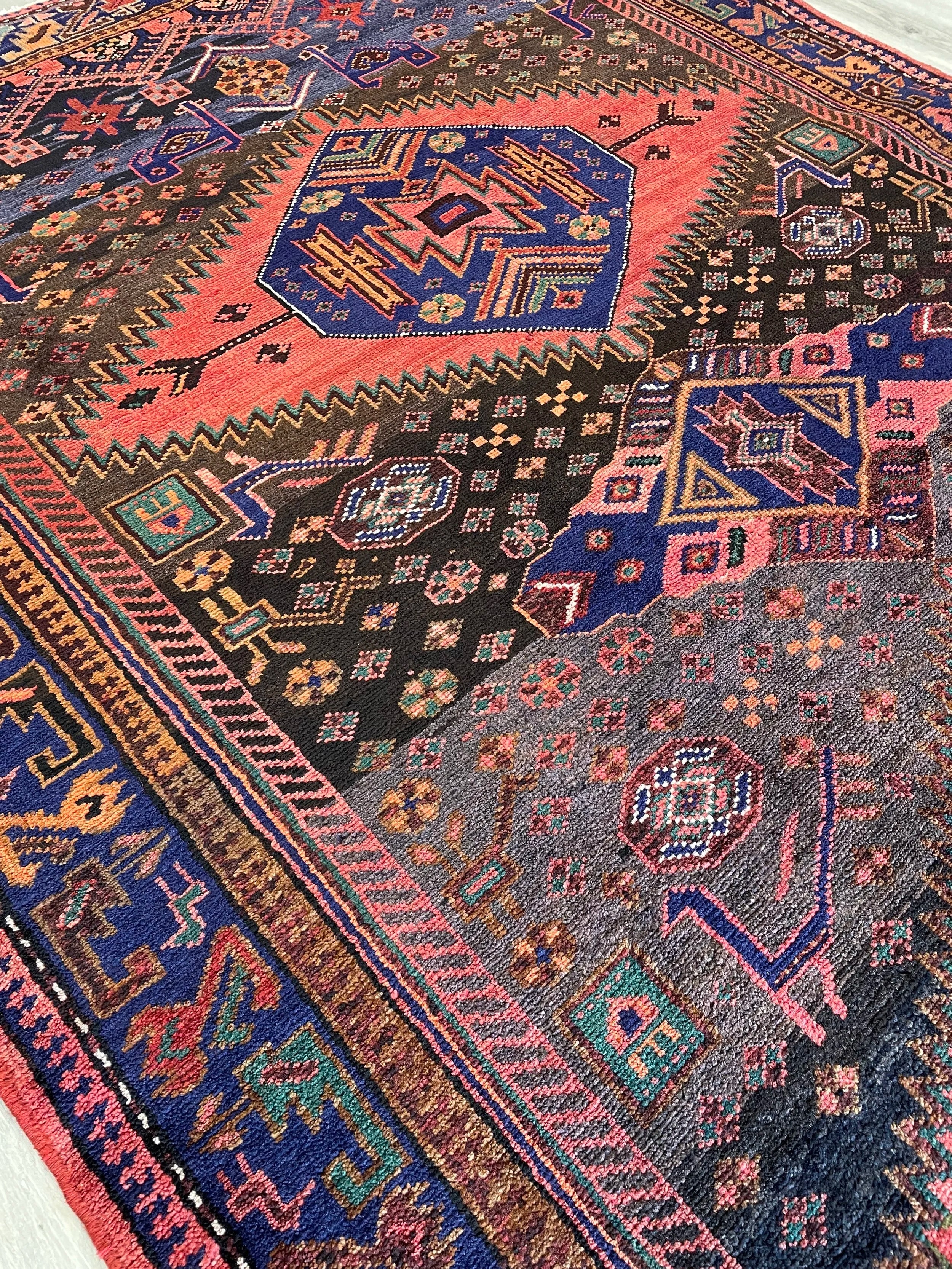 Zanjan Wool Rug (4'5" x 7'0")